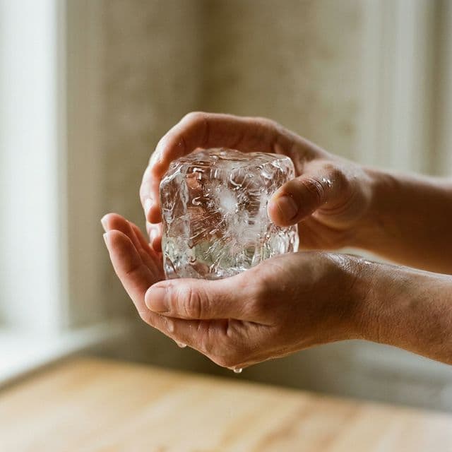 The 'Ice Dive' Technique: How Cold Water Stops Panic Attacks Instantly